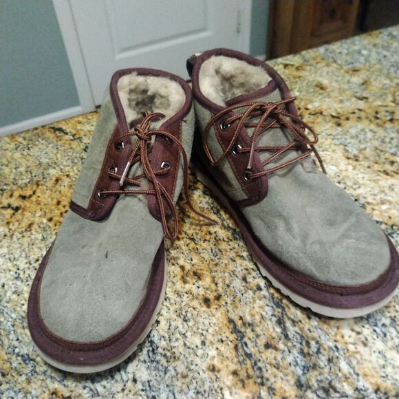 UGG Australia Neumel Mens Ankle Boots Taupe Suede Sheepskin 1095349 Size 6 - Picture 2 of 12